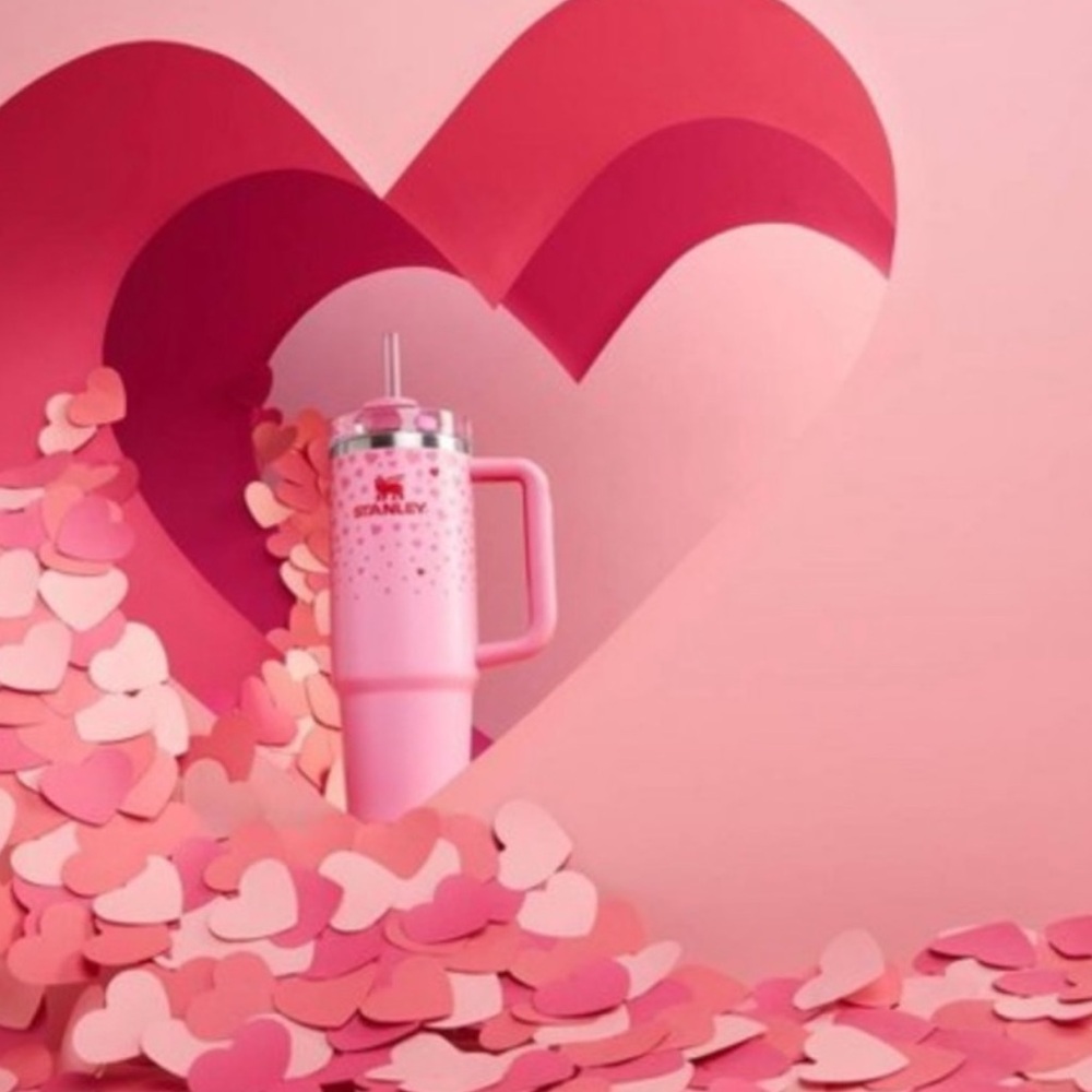 Final Price Drop New Stanley Valentines Day Tumbler - Picture 4 of 11